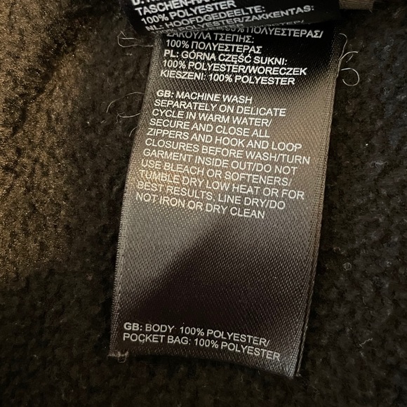 Black North Face jacket - Picture 5 of 5